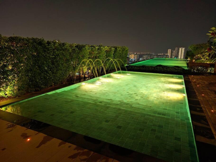 Infinity Pool 2Br Suite 7Pax @Beacon @Georgetown Dış mekan fotoğraf