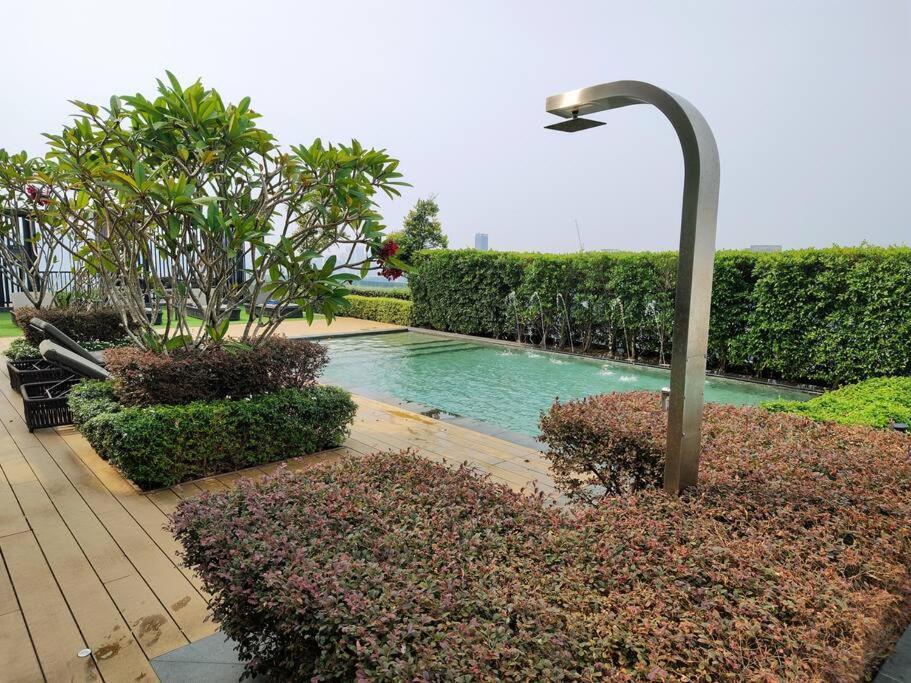 Infinity Pool 2Br Suite 7Pax @Beacon @Georgetown Dış mekan fotoğraf