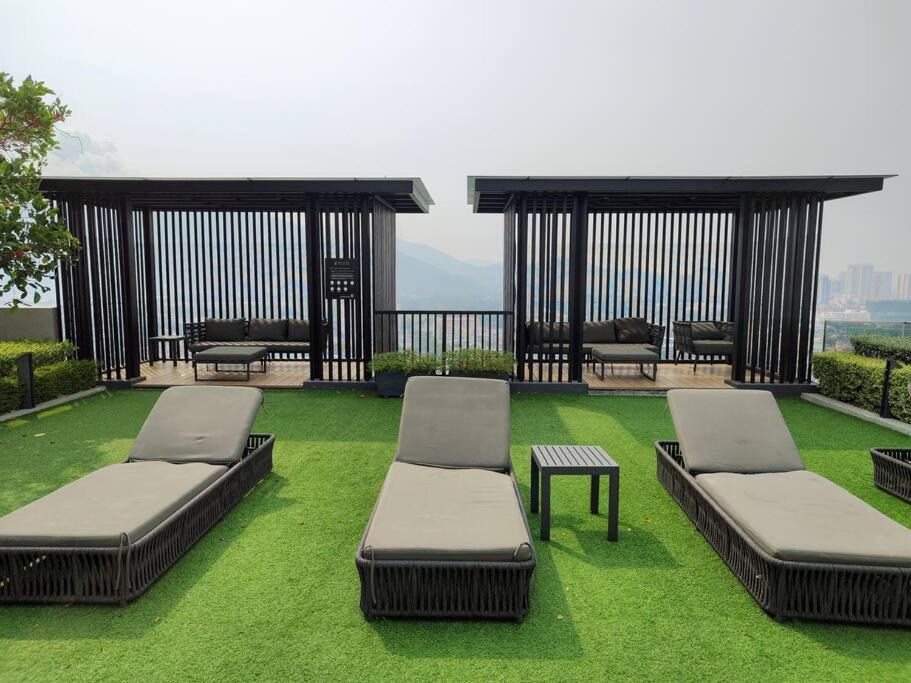 Infinity Pool 2Br Suite 7Pax @Beacon @Georgetown Dış mekan fotoğraf